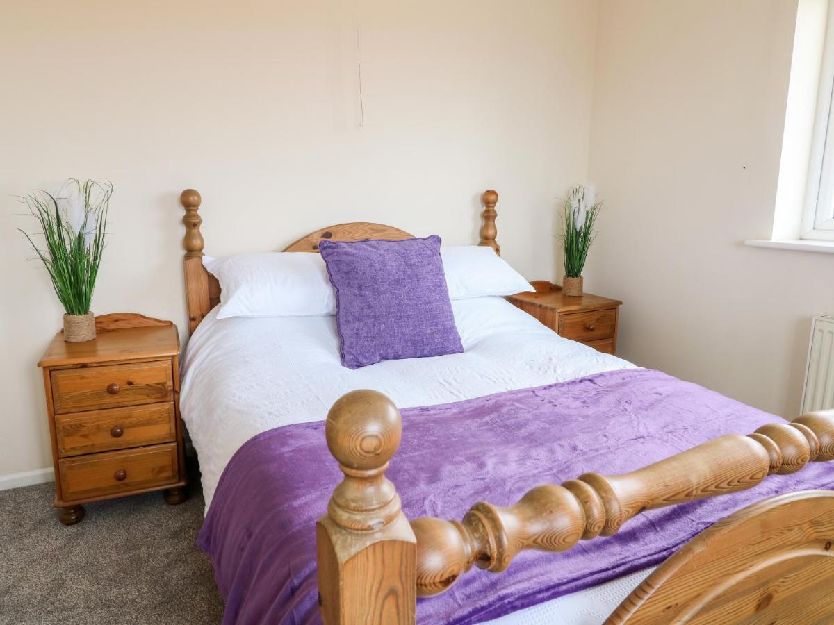 Tixall Manor Farm Стаффорд Экстерьер фото