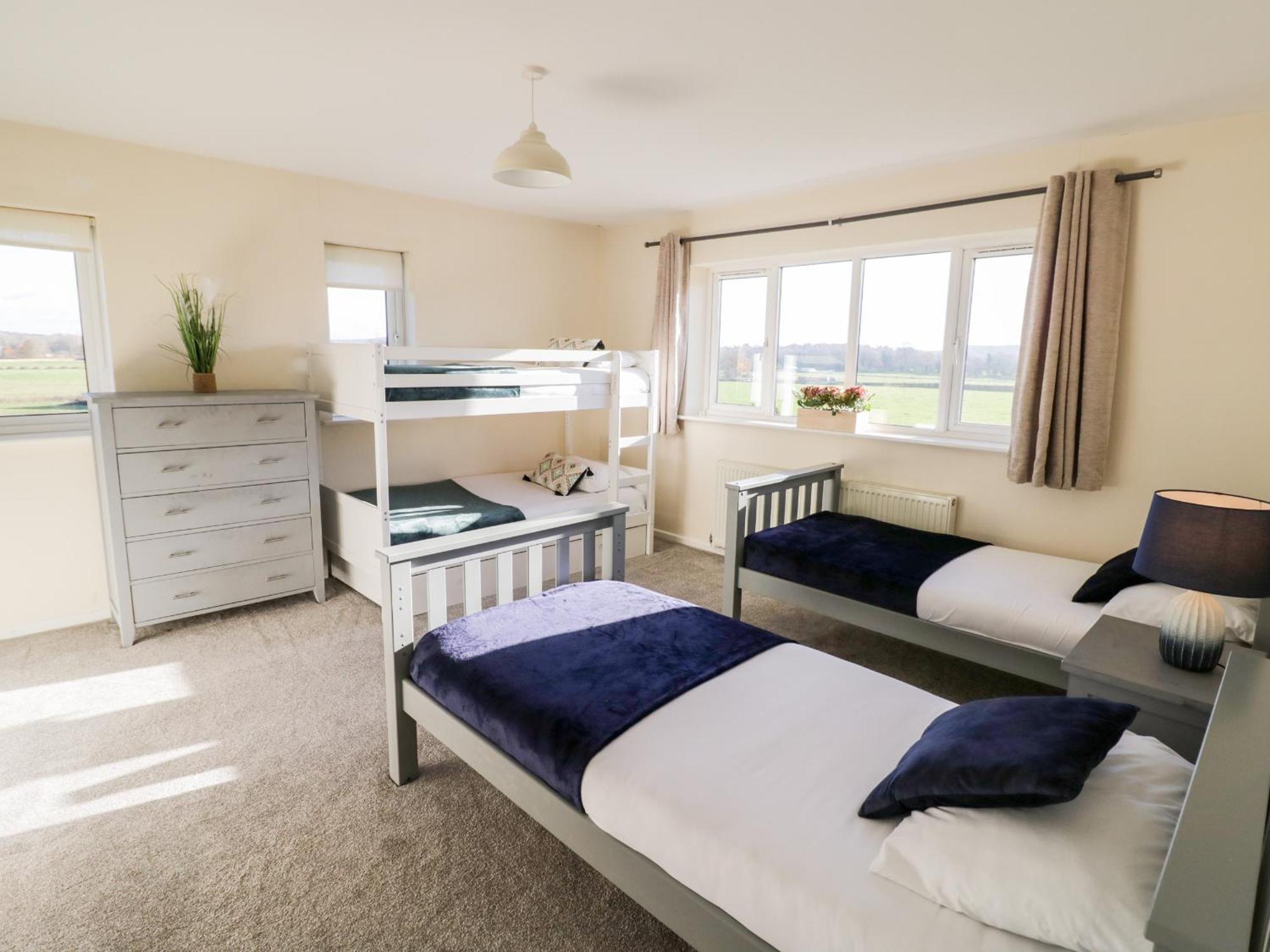 Tixall Manor Farm Стаффорд Экстерьер фото